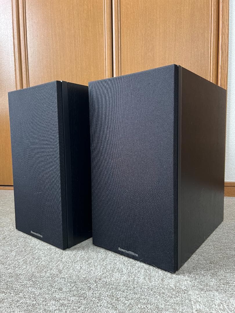 B&W 685S2 ブックシェルフ スピーカーとスタンドのセット