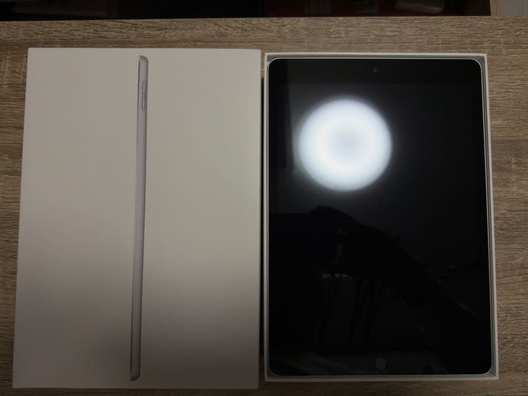 Apple iPad (第9世代) シルバー 64GB