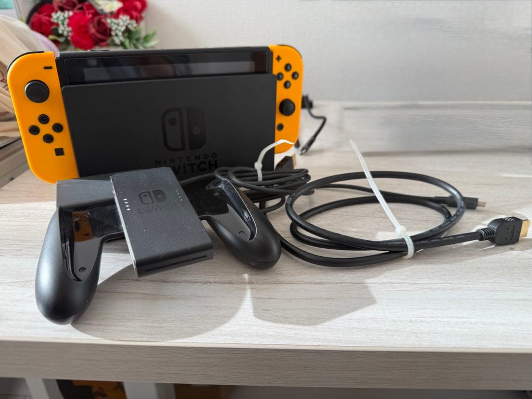 Nintendo Switch オレンジ本体 ドック付き