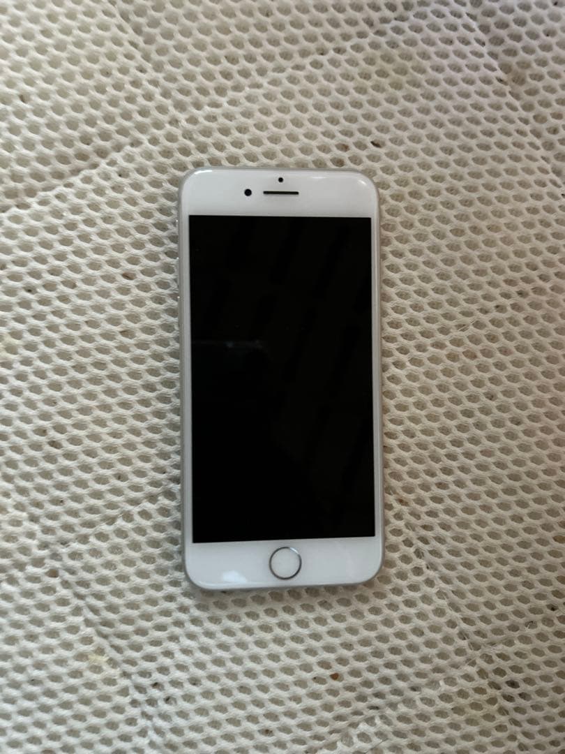 iPhone 8ホワイト 本体