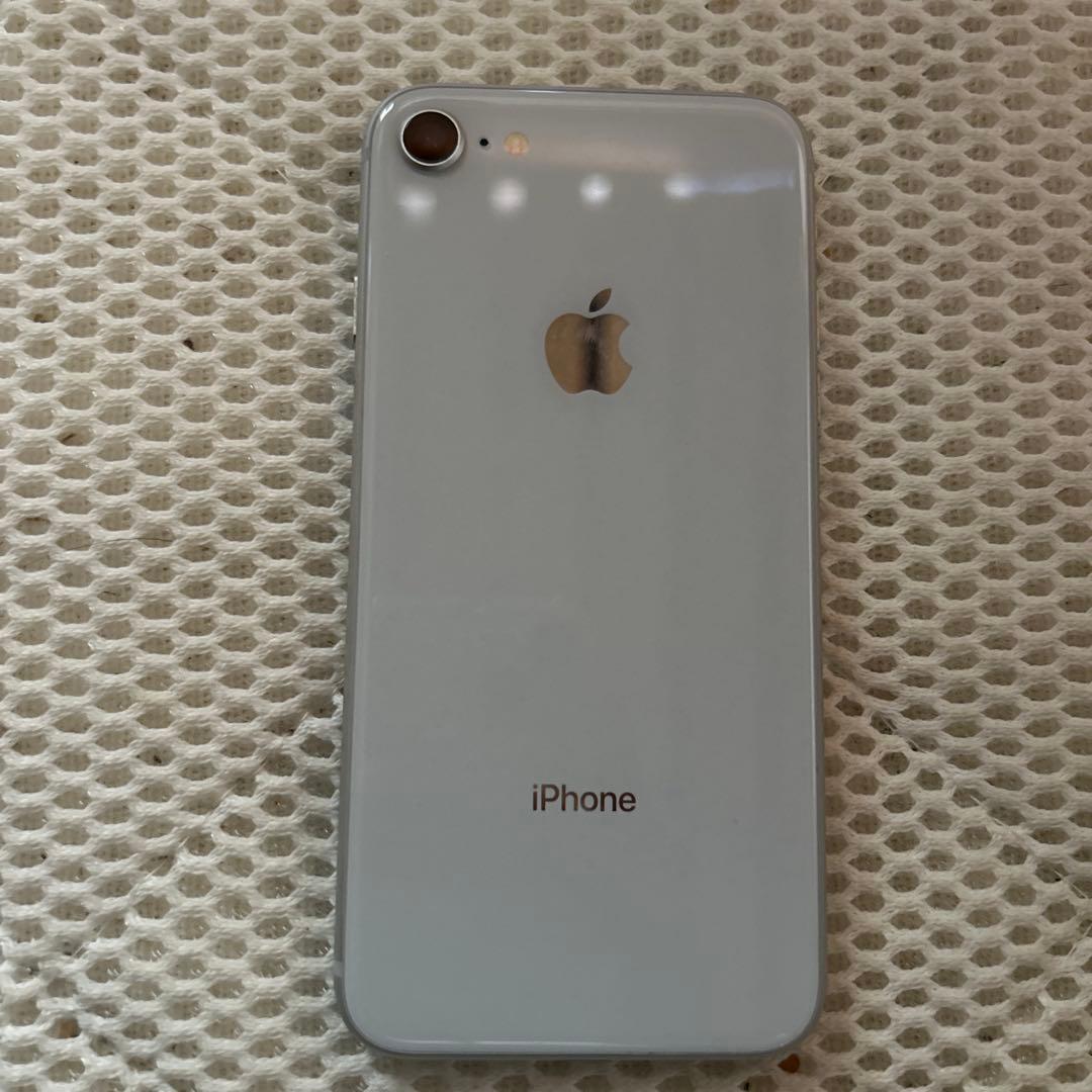 iPhone 8ホワイト 本体