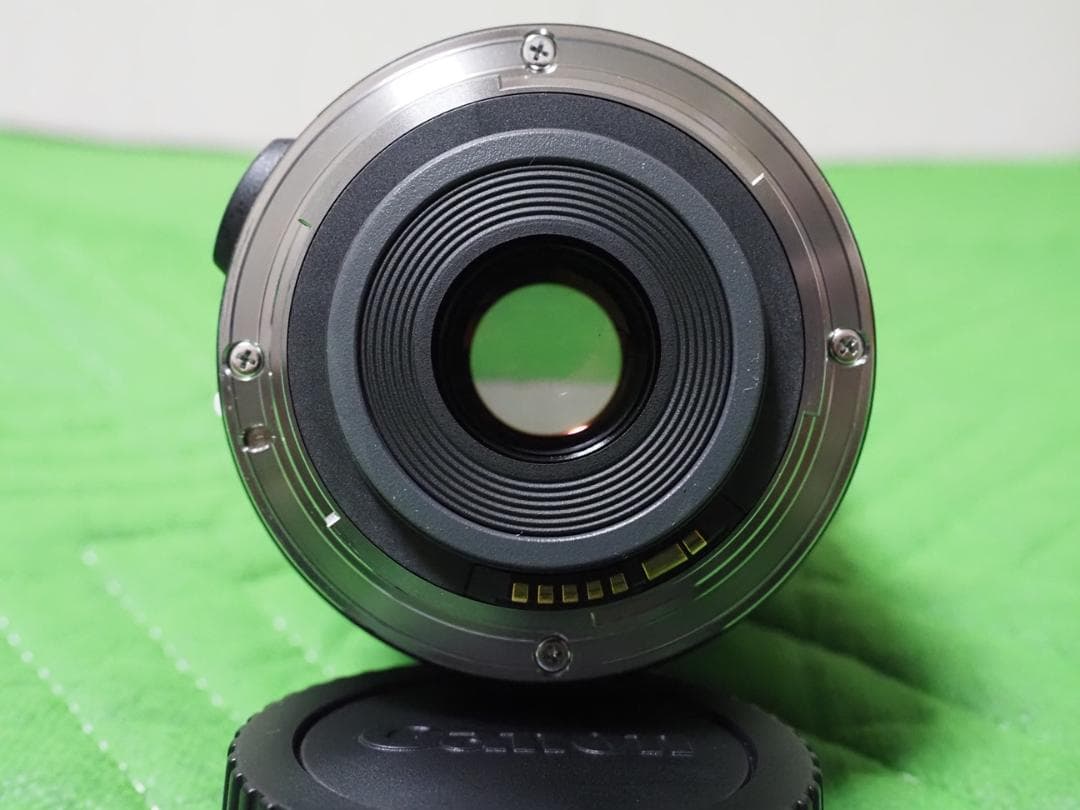 Canon EF-S 10-22mm 3.5-4.5 USM　キヤノン