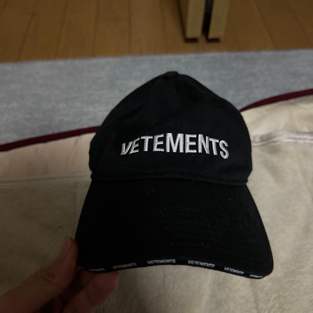 ヴェトモン　ベースボールキャップ