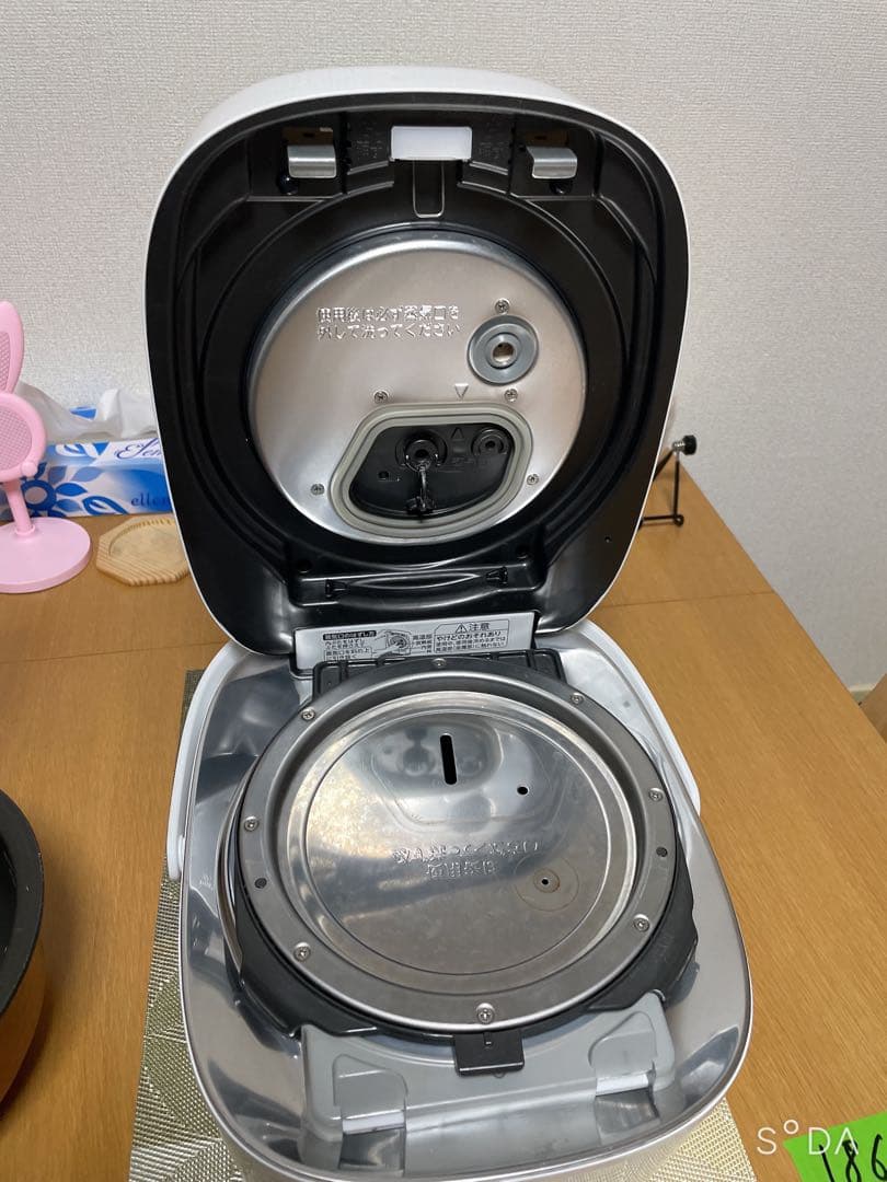 TOSHIBA IH炊飯器 RC-10VSV【ジャンク品】 2024年製