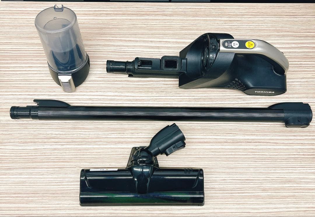 TOSHIBA VC-CLS11 東芝　トルネオ　コードレススティッククリーナー