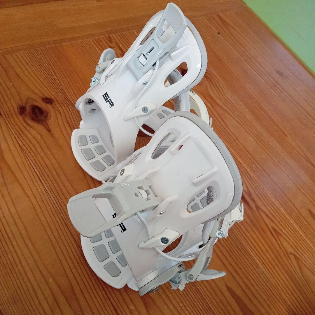 ホワイト スノーボードビンディング　エスピー　レディース Sサイズ