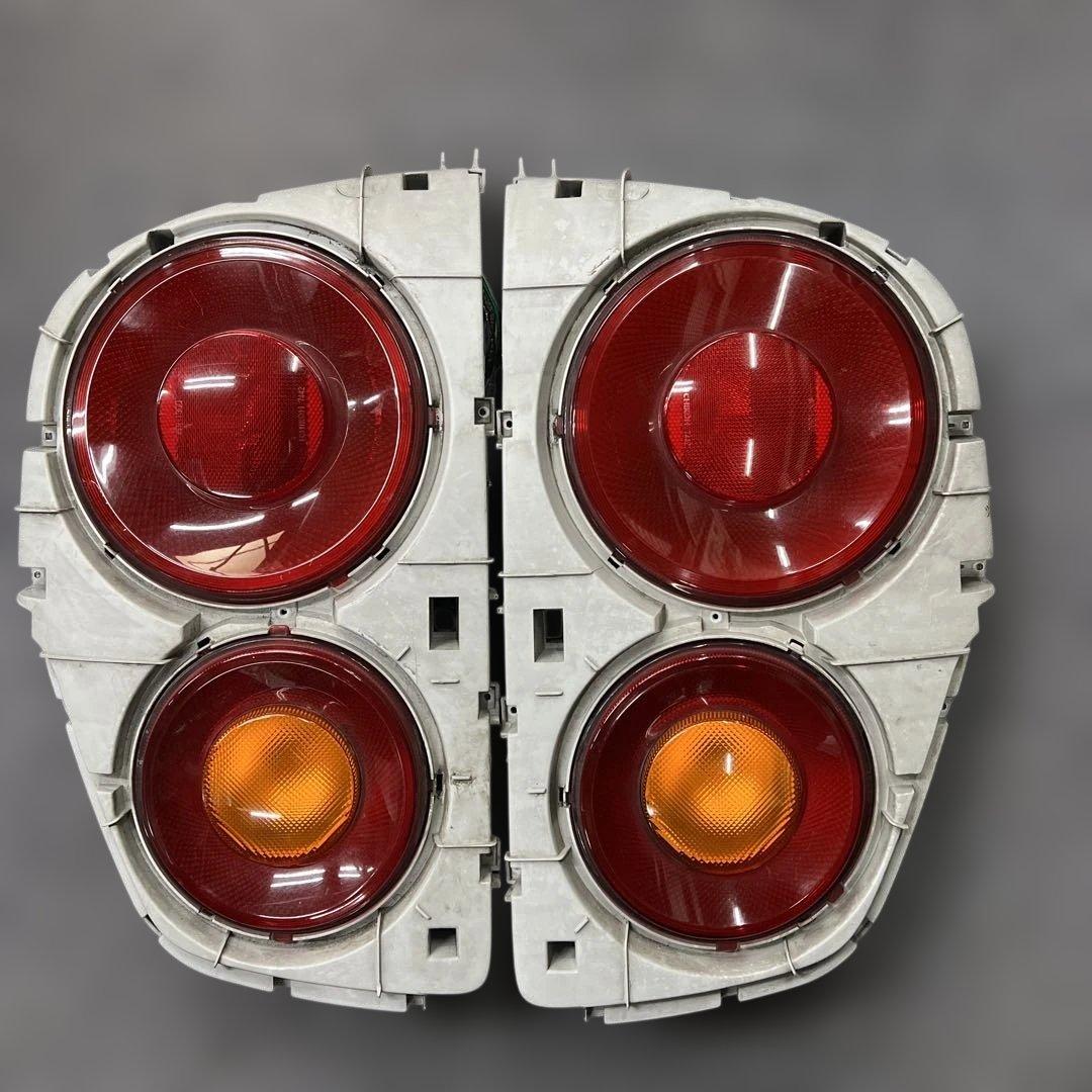 R*B様 純正！BNR34！GT-R！テールランプ！左右セット！ICHIKOH