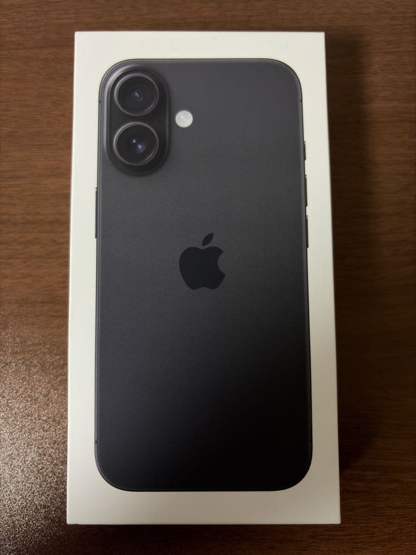 iPhone 16 128GB ブラック+ケース　バッテリー最大容量100%
