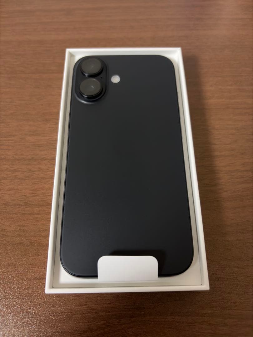 iPhone 16 128GB ブラック+ケース　バッテリー最大容量100%