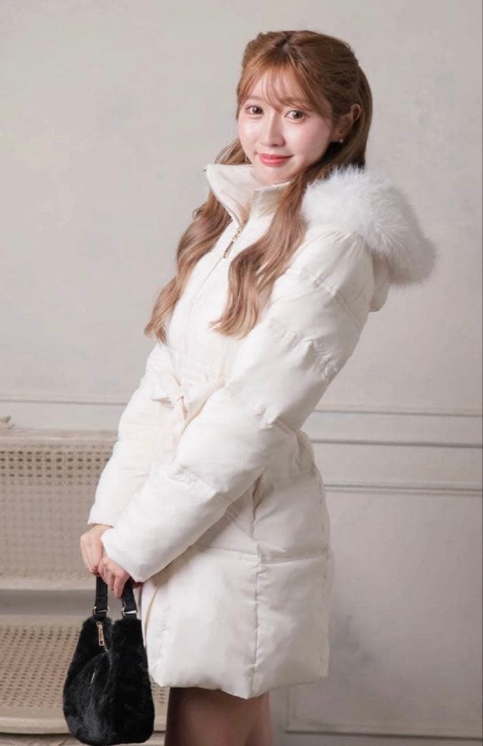 リップサービス★新品タグ付き　試着品★ ボリュームファーフェイクダウンコート　S