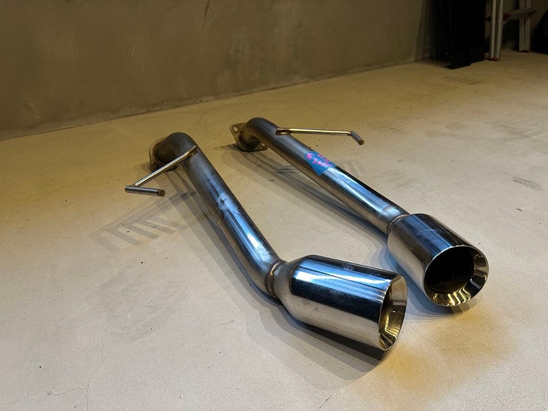 v37 マフラー　引取り限定