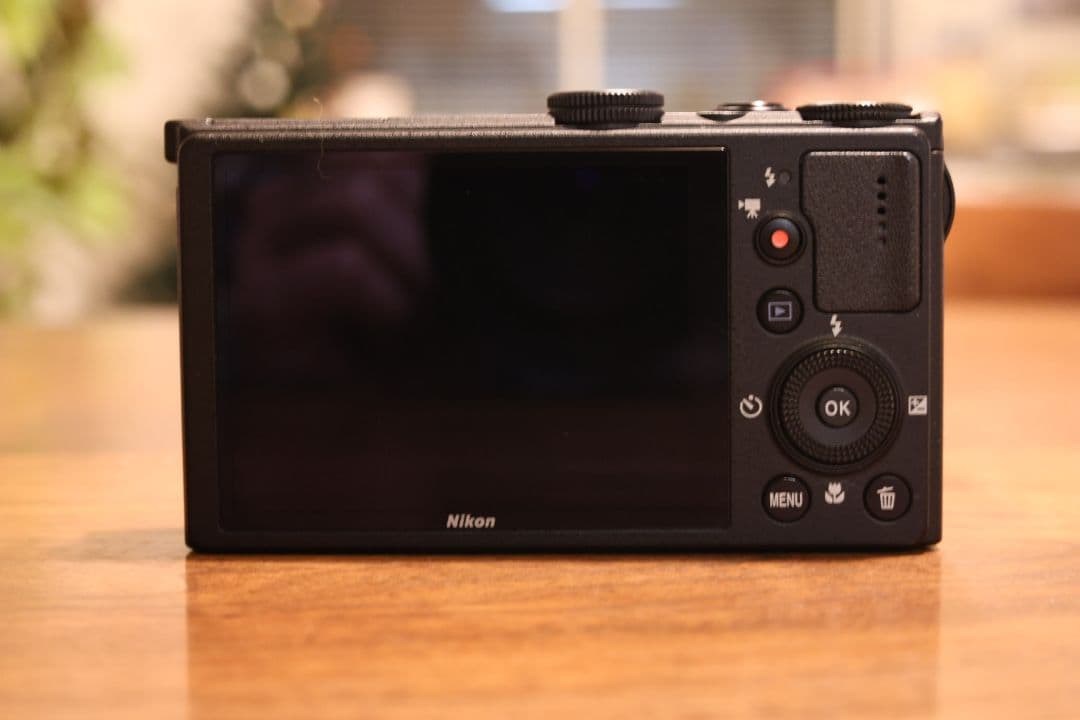 【ジャンク】Nikon COOLPIX P330