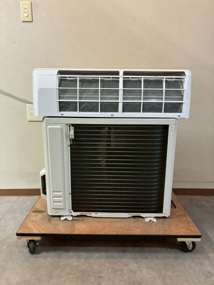 2116 アイリスオーヤマ【IKF-224W】2023年製 6畳 エアコン 中古