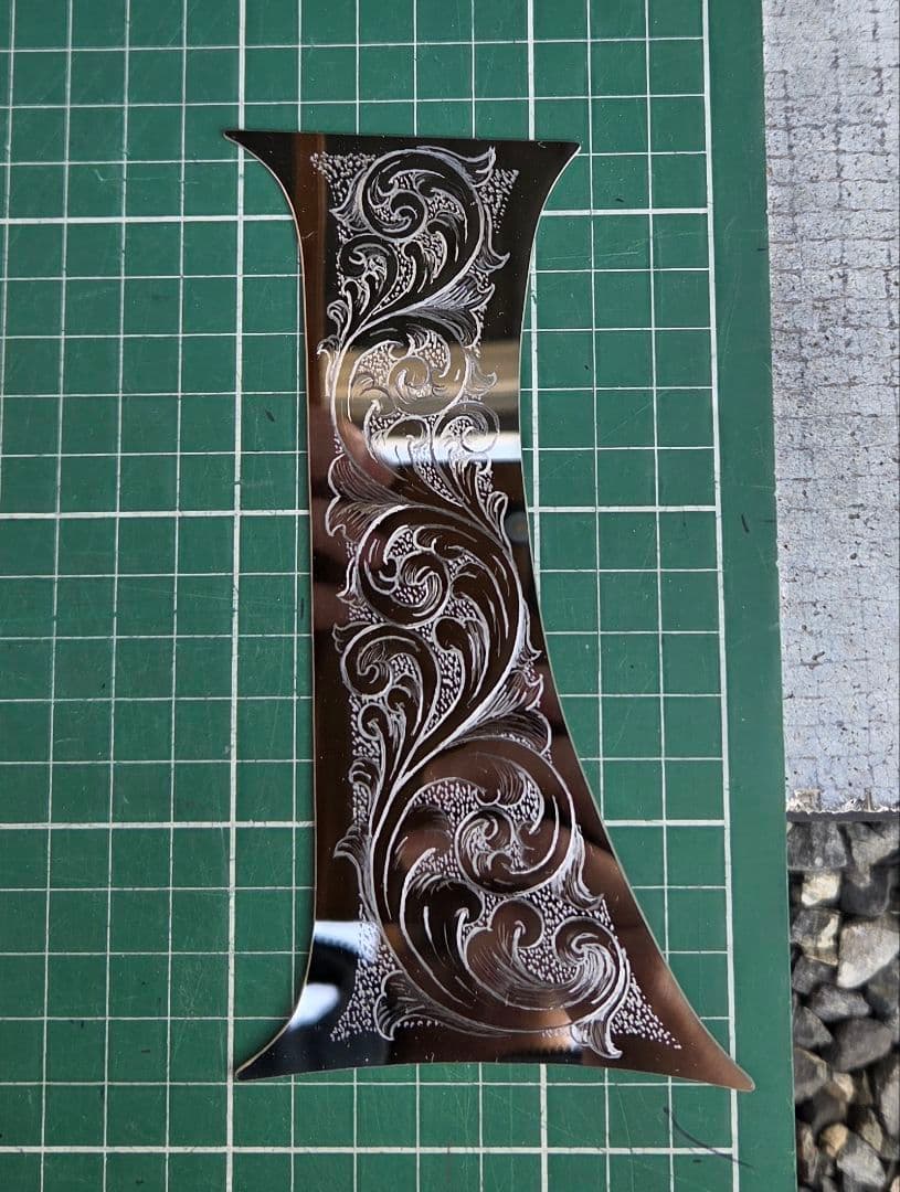 17スーパーグレート等　ウインカーガーニッシュ　唐草削り彫り