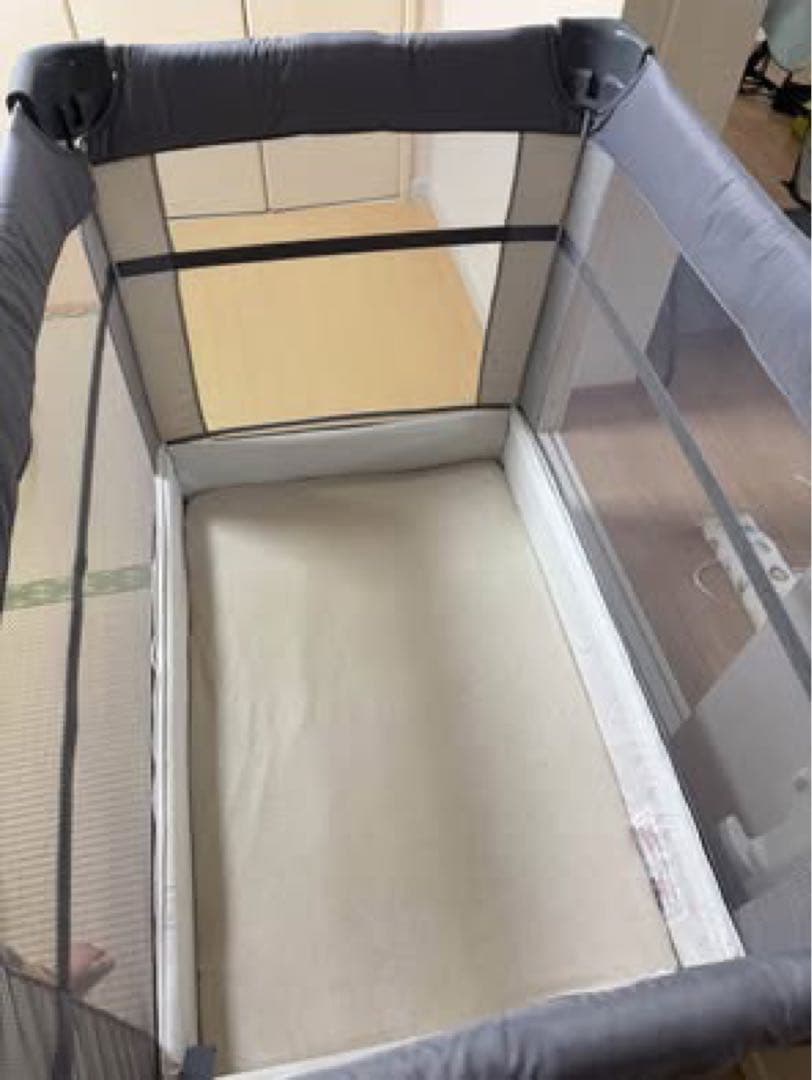 【美品】アップリカ ココネルエアー ベビーベッド