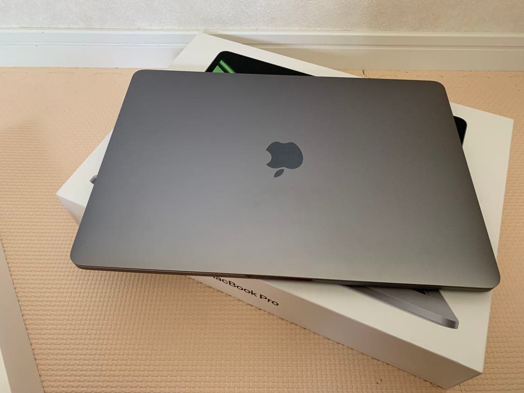MacBook Pro(M1,2020) メモリ16GB/ストレージ1TB