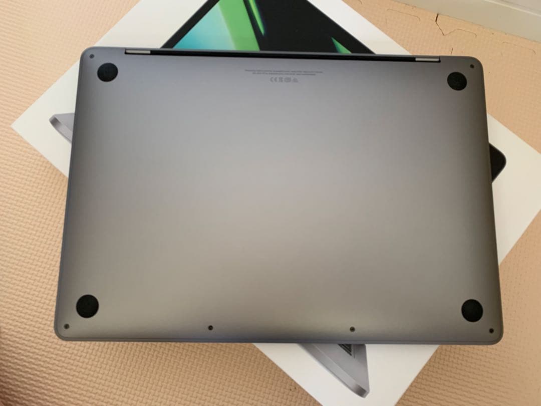 MacBook Pro(M1,2020) メモリ16GB/ストレージ1TB