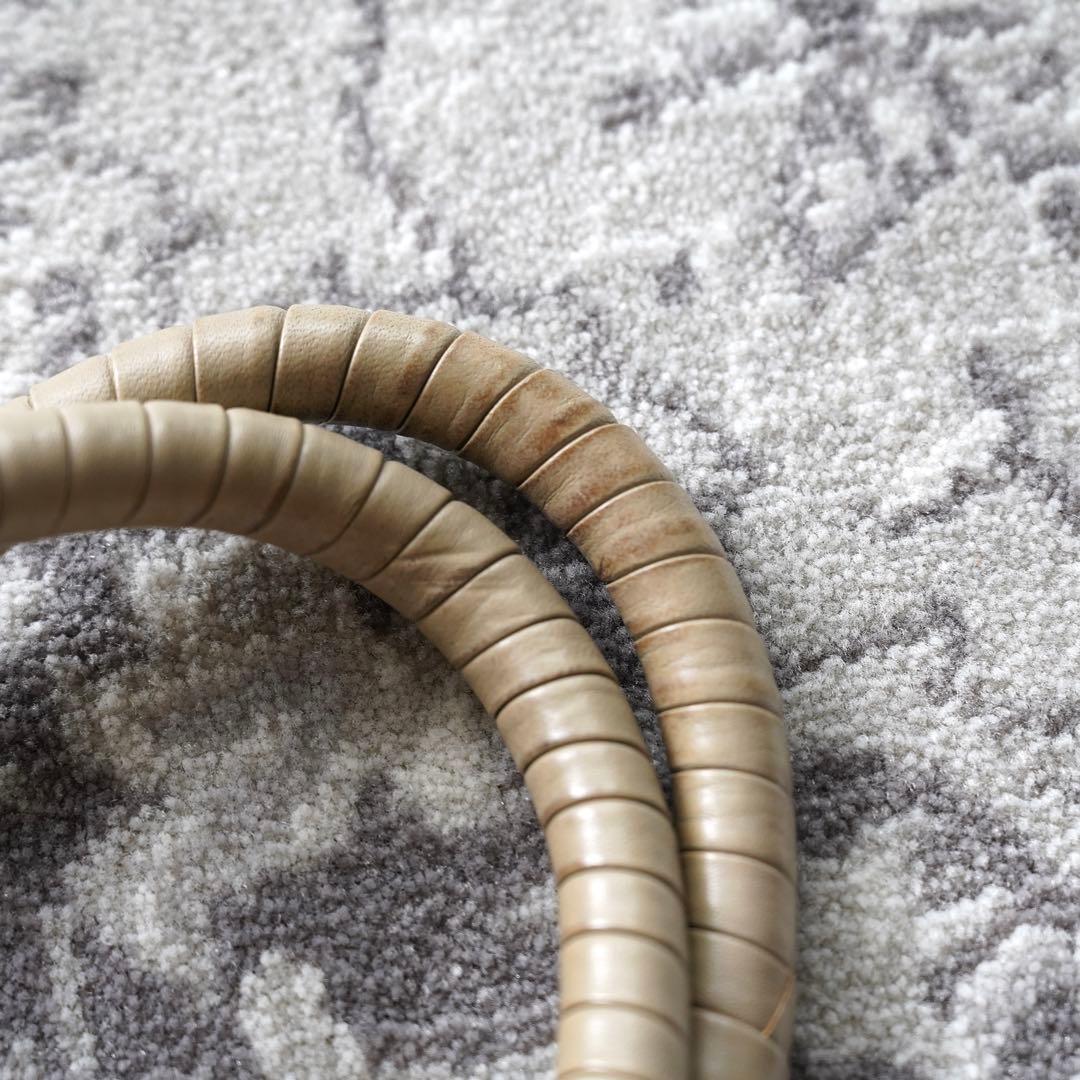 Christian Louboutin ボストンバッグ ベージュ ショルダー紐