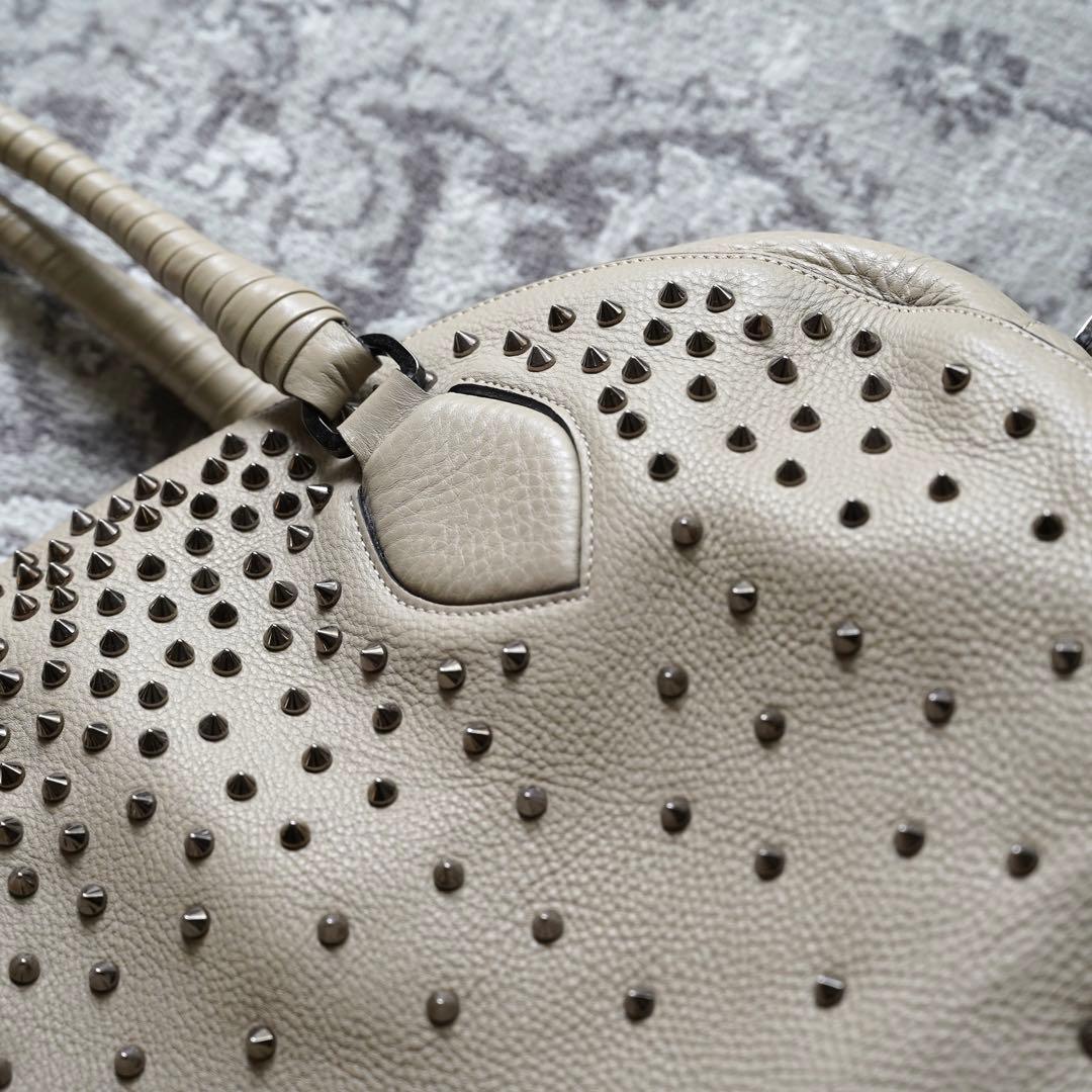 Christian Louboutin ボストンバッグ ベージュ ショルダー紐