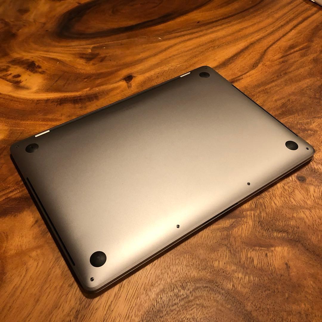 MacBookPro13インチ Touch Bar搭載モデル2019