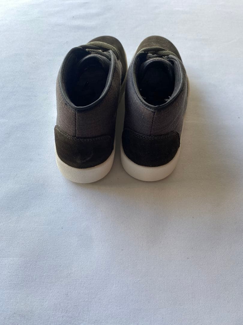 新品未使用　AREth BULIT スニーカー