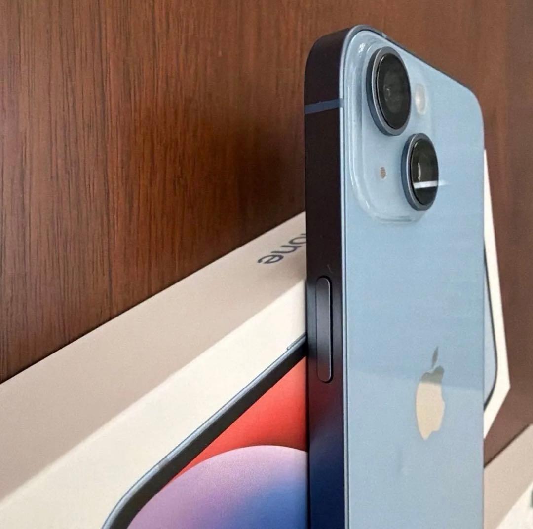 iPhone14 SIMフリー ブルー　256GB フィルム　ケース付き