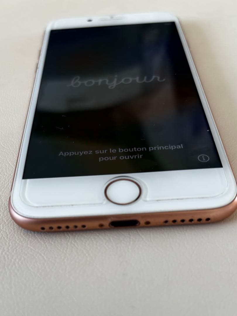 iPhone 8 64GB バッテリー92%ゴールドSIMロック解除済