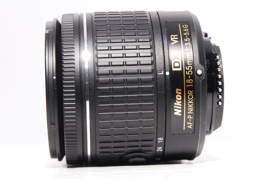 ✨新品級 ショット数1389回✨Nikon D5600 レンズセット