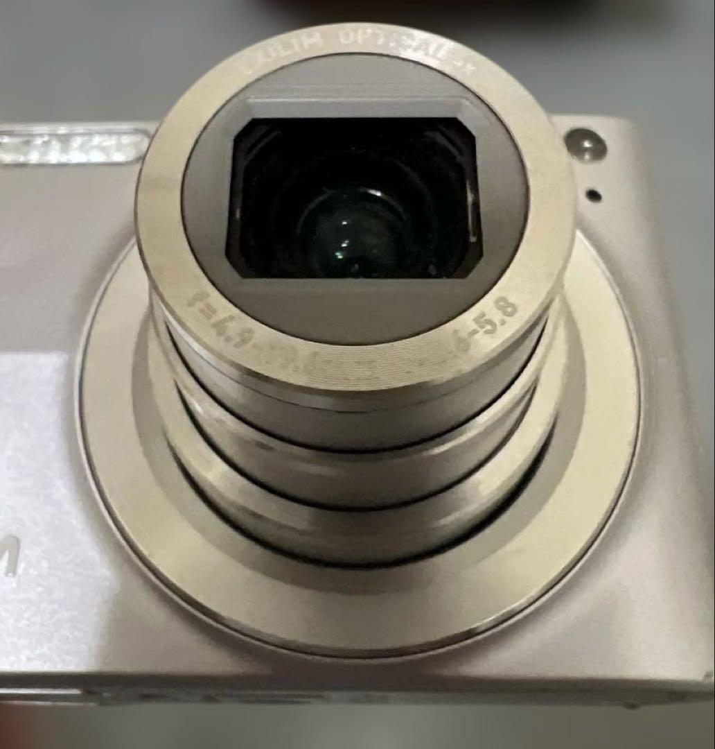 CASIO EX-Z200 コンパクトデジタルカメラ