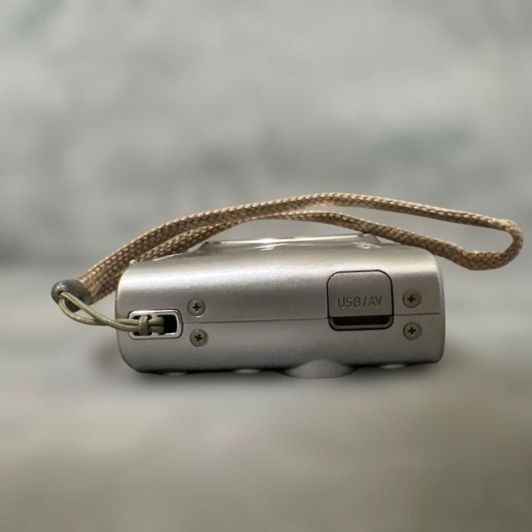 CASIO EX-Z200 コンパクトデジタルカメラ