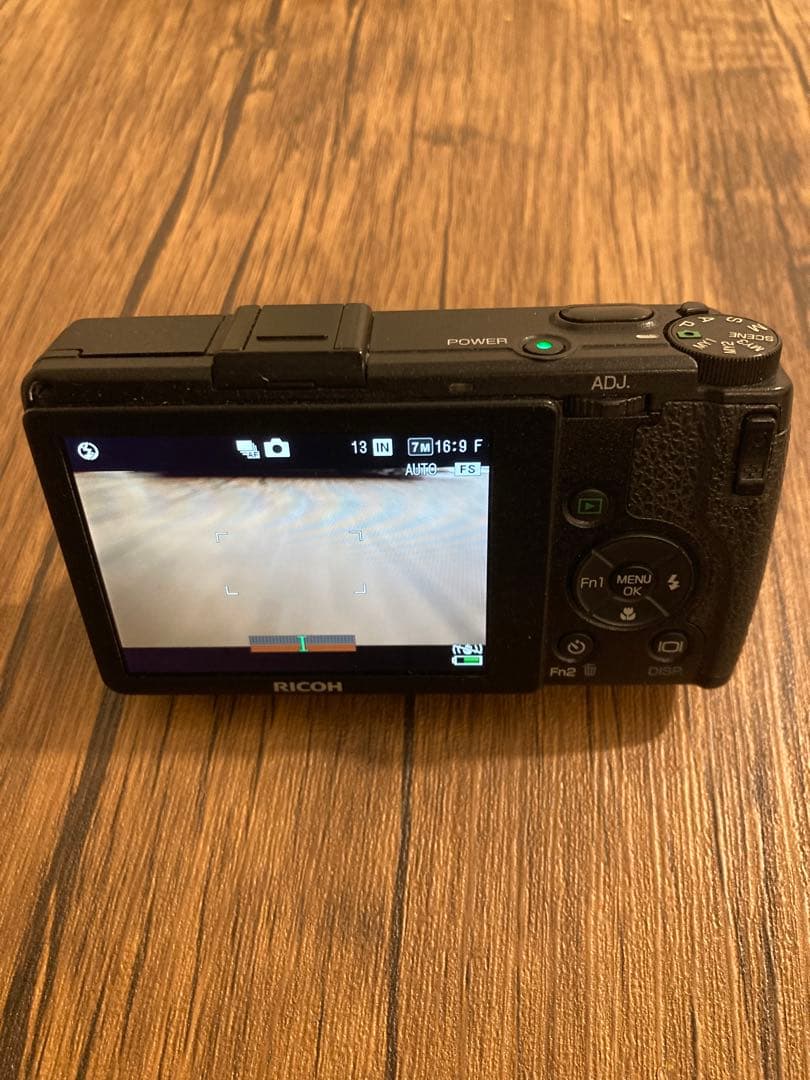 RICOH GR DIGITAL Ⅳ／大人気コンパクトデジタルカメラ