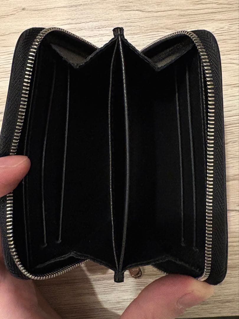 LOUIS VUITTON ジッピー・ パース 小銭入れ　エピ　ブラック