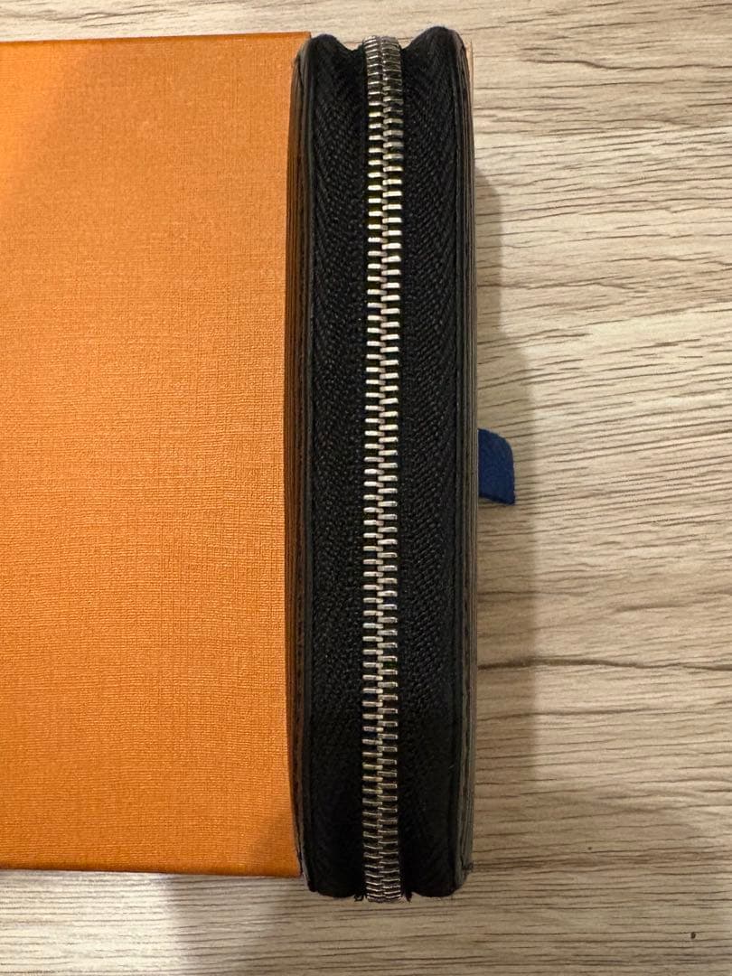 LOUIS VUITTON ジッピー・ パース 小銭入れ　エピ　ブラック