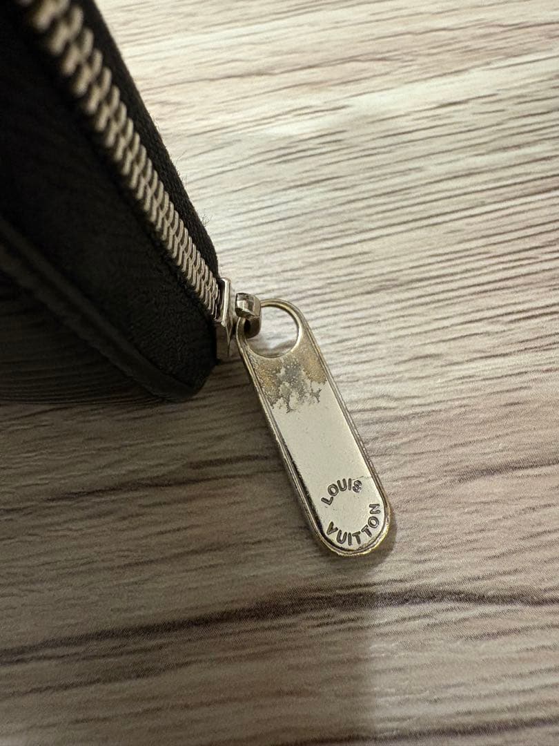 LOUIS VUITTON ジッピー・ パース 小銭入れ　エピ　ブラック