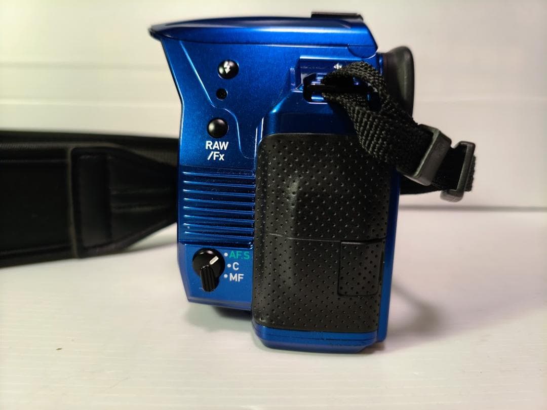 【黒死病対策】【内臓電池交換】PENTAX K-30 青 WRレンズ、充電器付