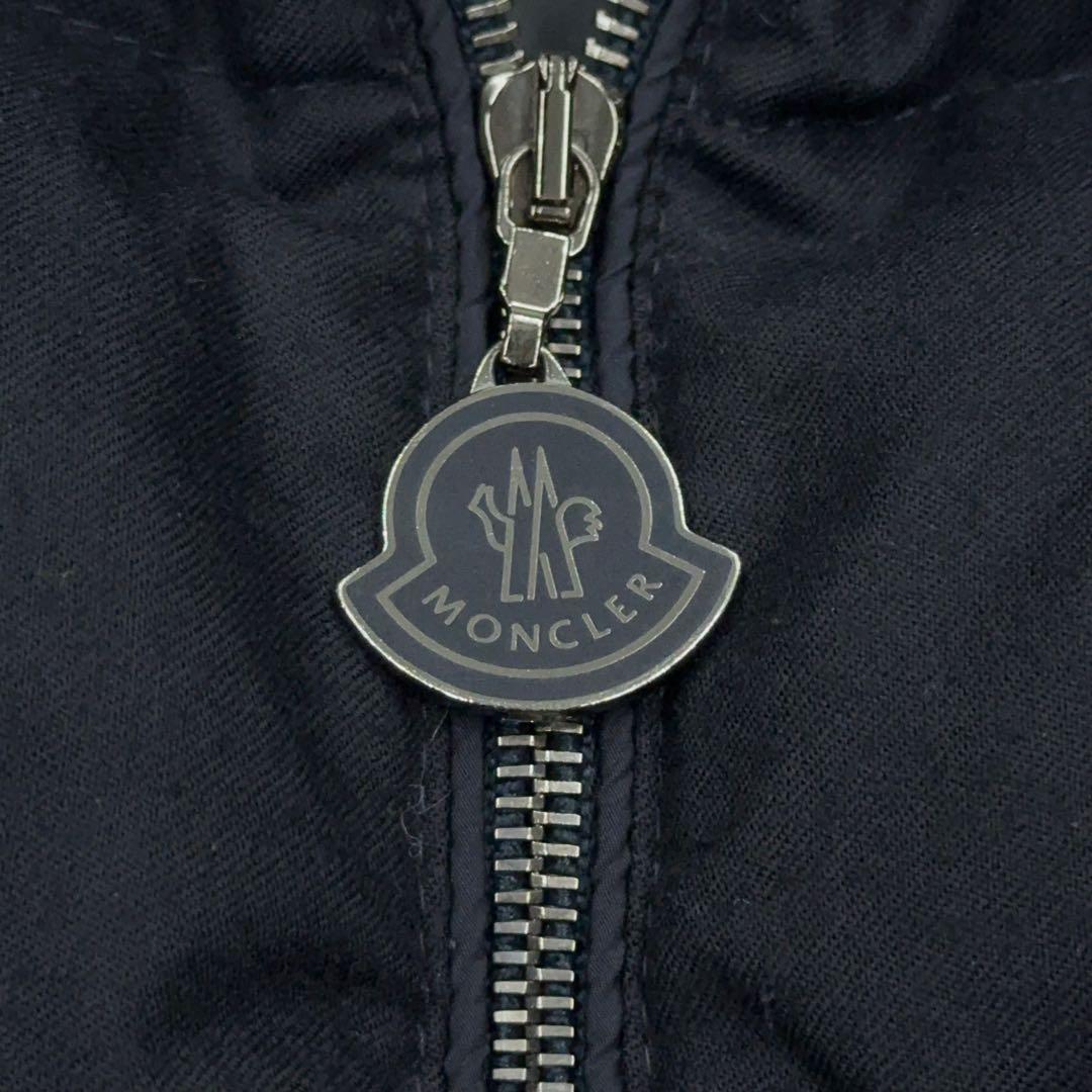 11979【美品・QR鑑定済み】モンクレール　メタルロゴ ダウンジャケット 黒
