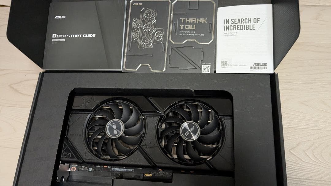 グラフィックボード・グラボ・ビデオカード ASUS Dual Radeon RX 7800 XT