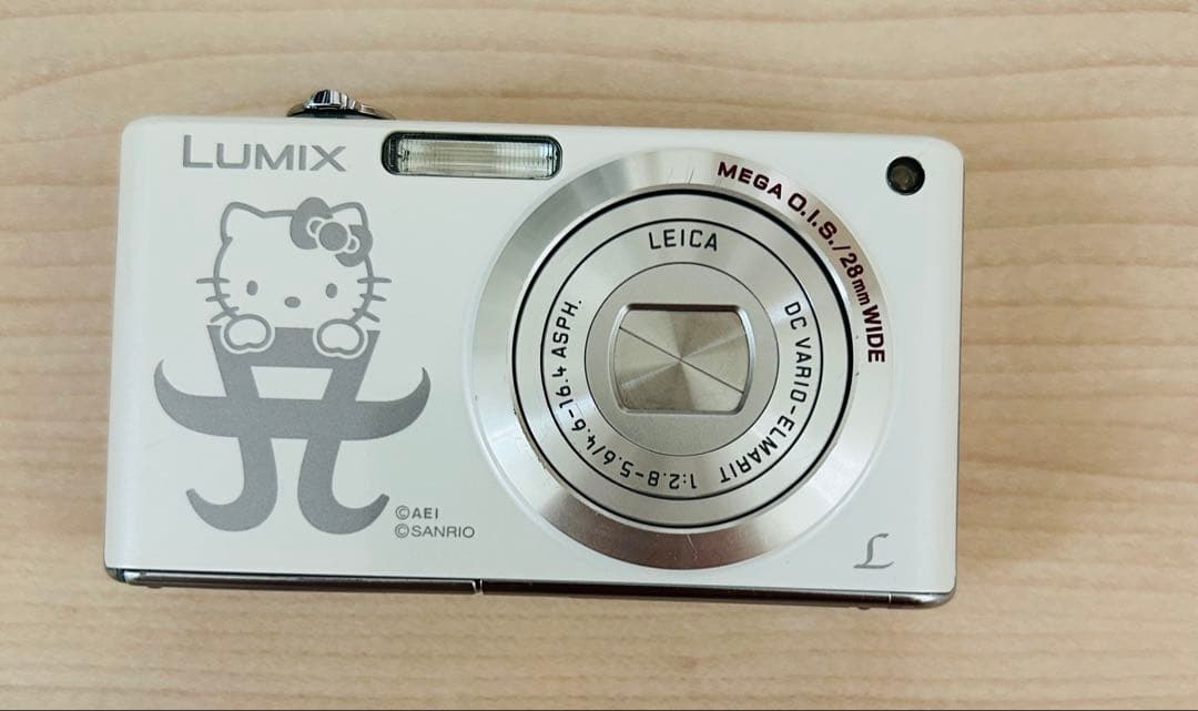 レア！ayumi hamasakixHello Kitty コラボデジタルカメラ