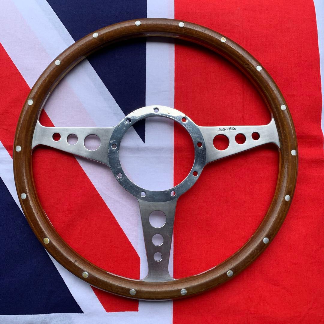 モトリタステアリングホイール