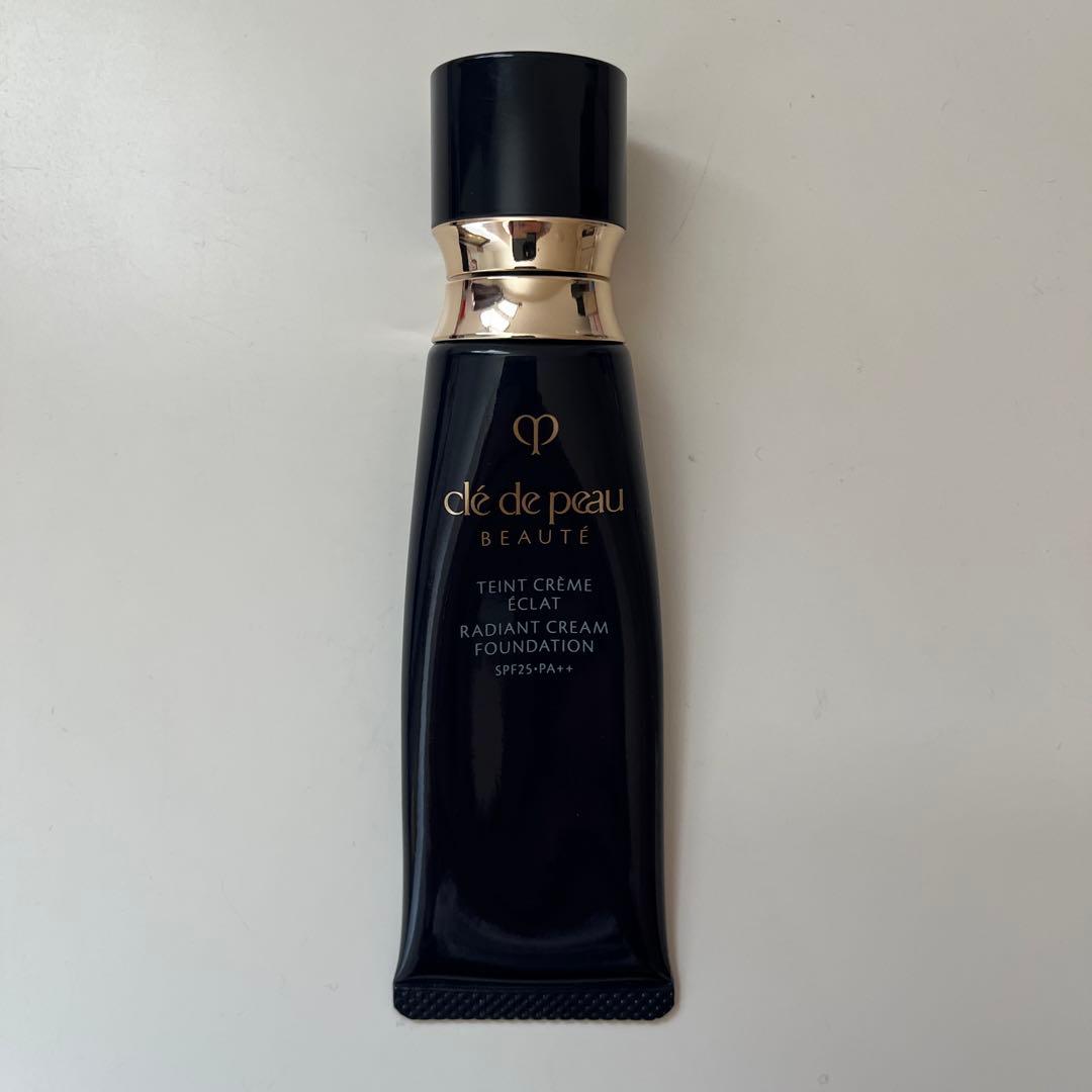 ♡美品♡クレ・ド・ポー ボーテ タンクレームエクラn 10 ファンデーション