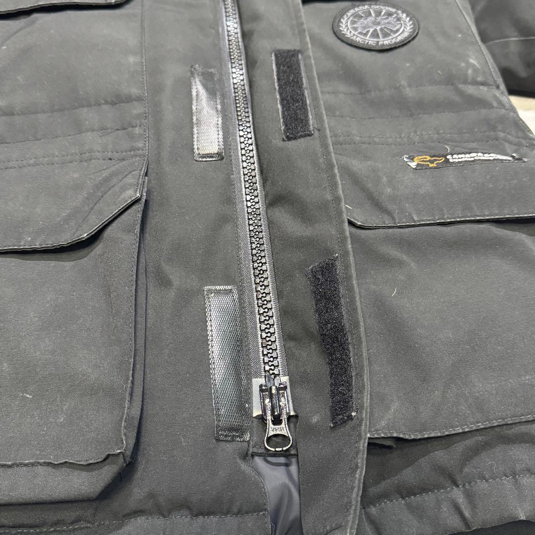 カナダグース EXPEDITION 黒ロゴ ダウンジャケット