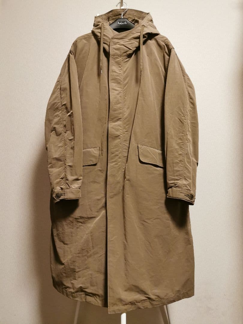 新品未使用 COMOLI コットンナイロンフーデッドコート