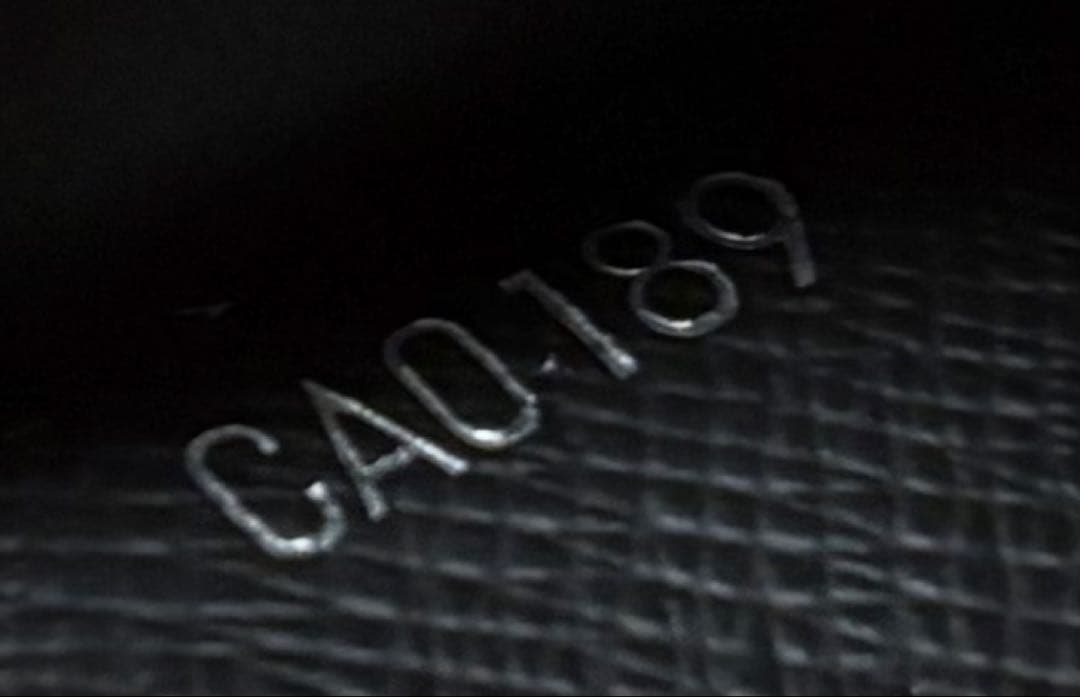 ルイヴィトン エピ ポルトフォイユ ブラザ ノワール 長財布 ブラック 美品