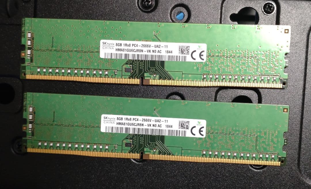 8GB DDR4 メモリ PC4-2666V 2枚