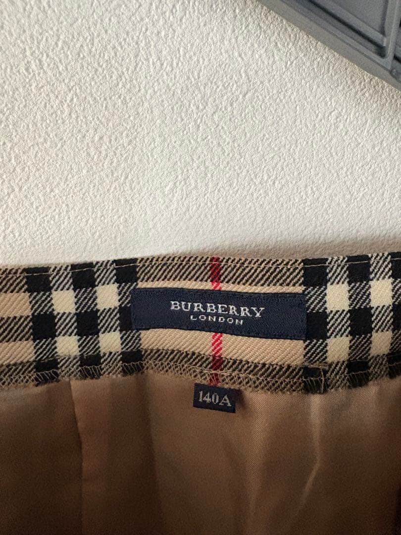 Burberry 140 チェックスカート
