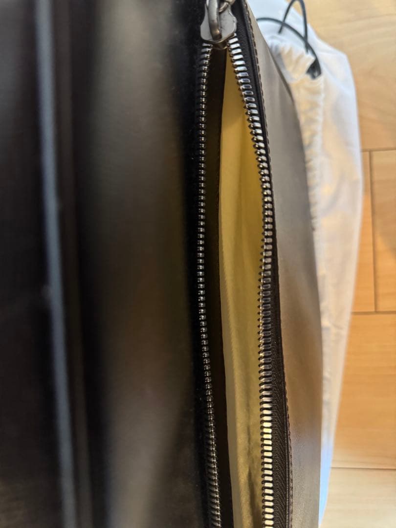 【完全未使用】【新品】【本革】Valextra メンズレザービジネスバッグ