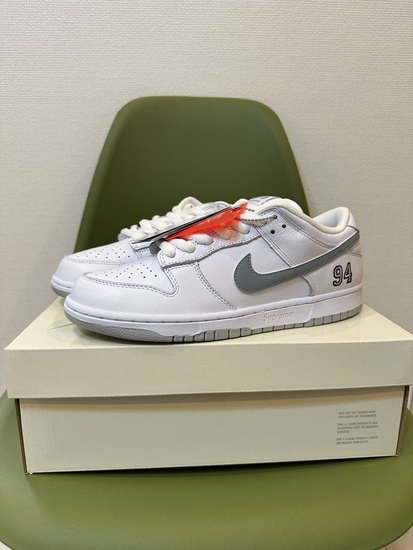 Supreme × Nike SB Dunk Low White 27.5cm