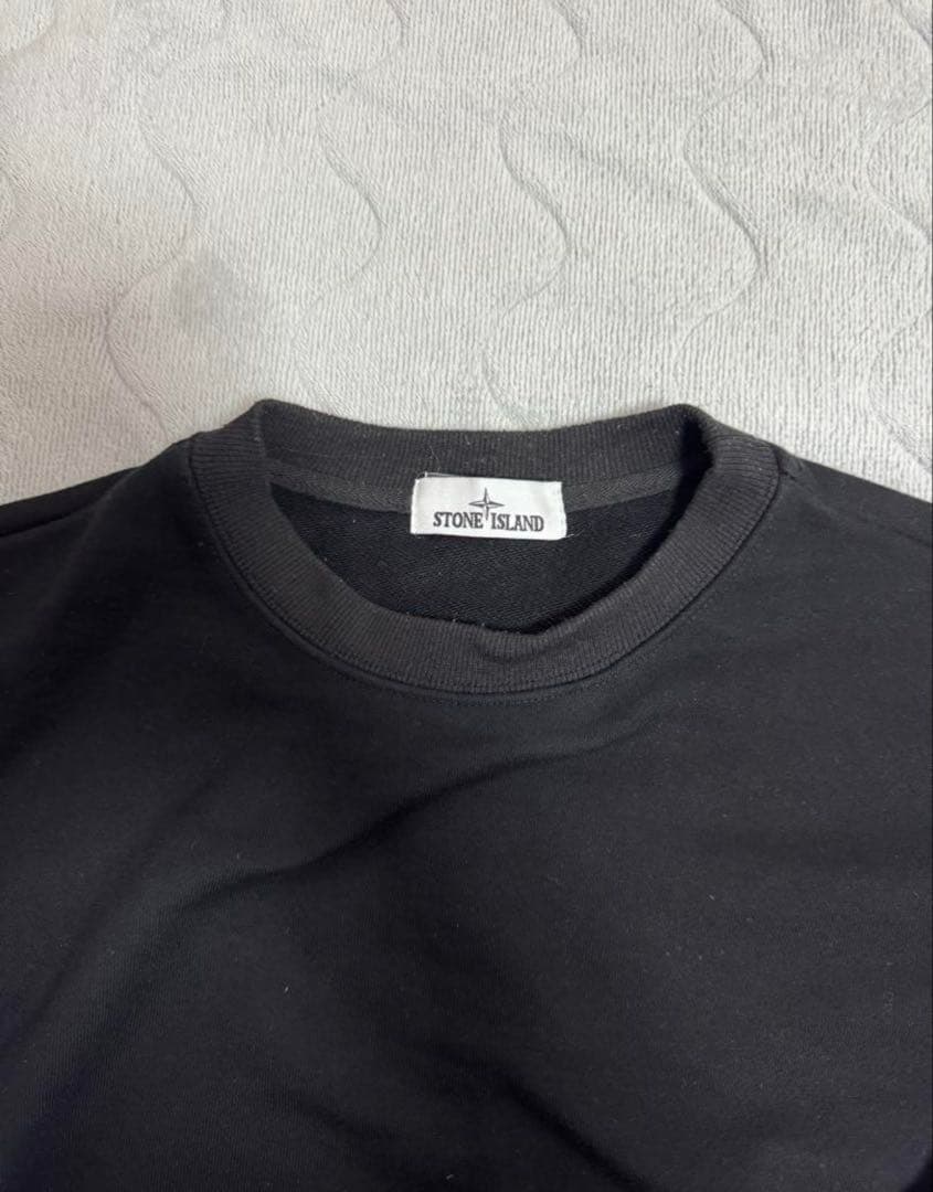 ストーンアイランド　ブラック　スウェット