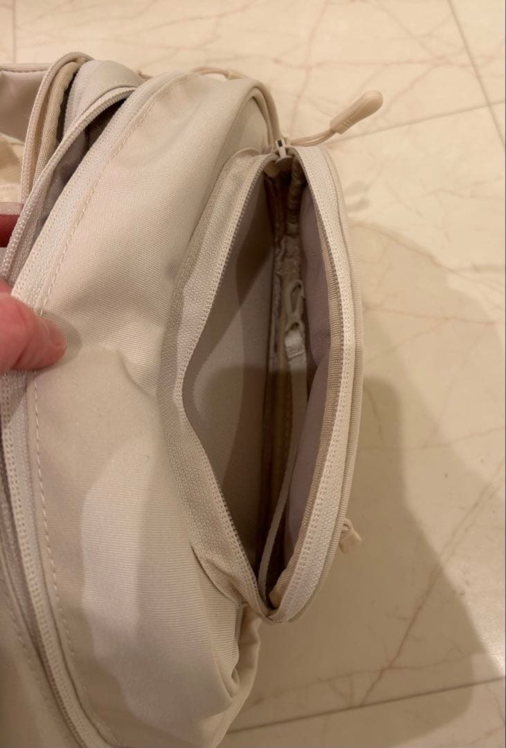 ポムル ヒップシート ショルダーバッグ 2WAYヒップバッグ 抱っこバック