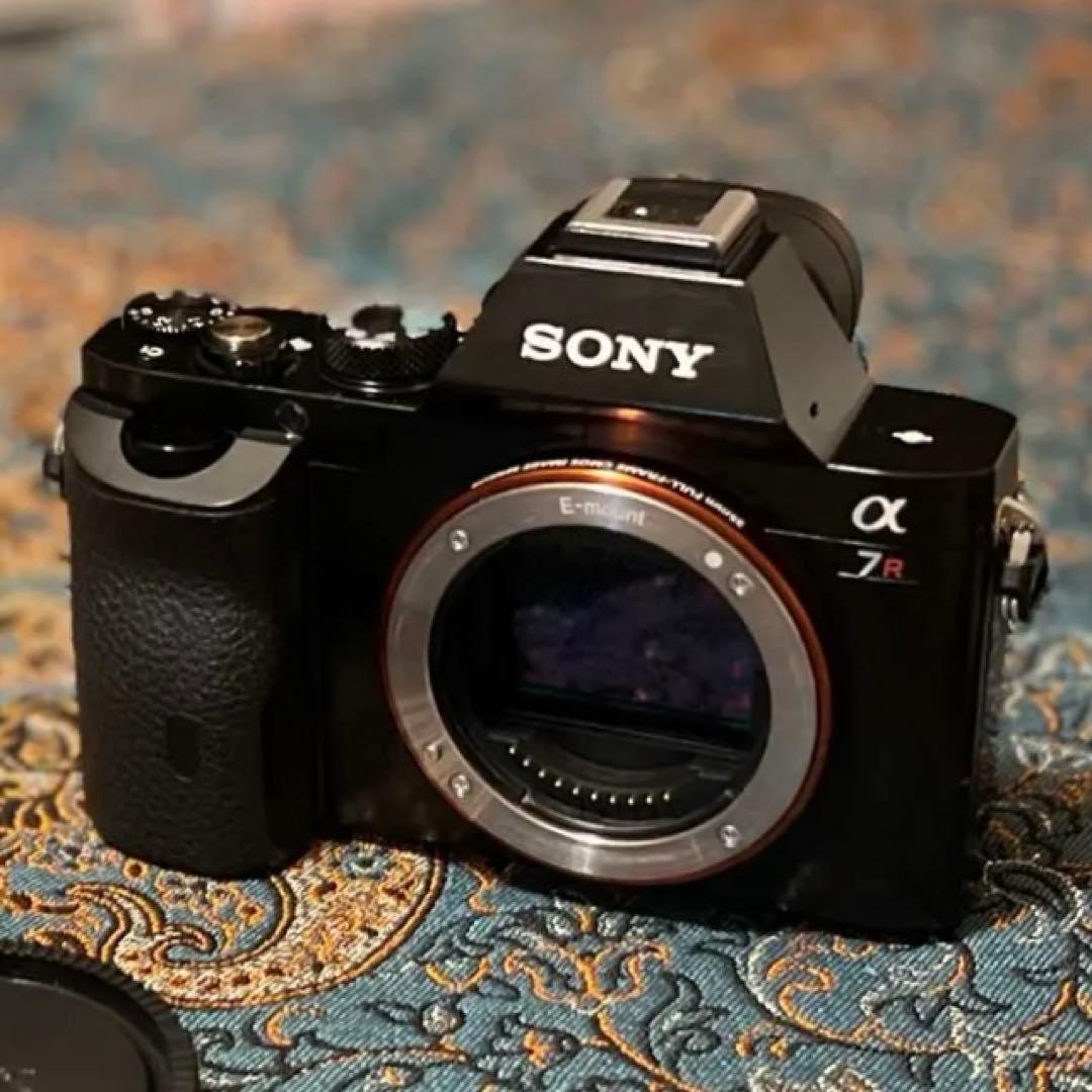 SONY α7R フルサイズミラーレス一眼カメラ 高画素機 ILCE-7R 本体